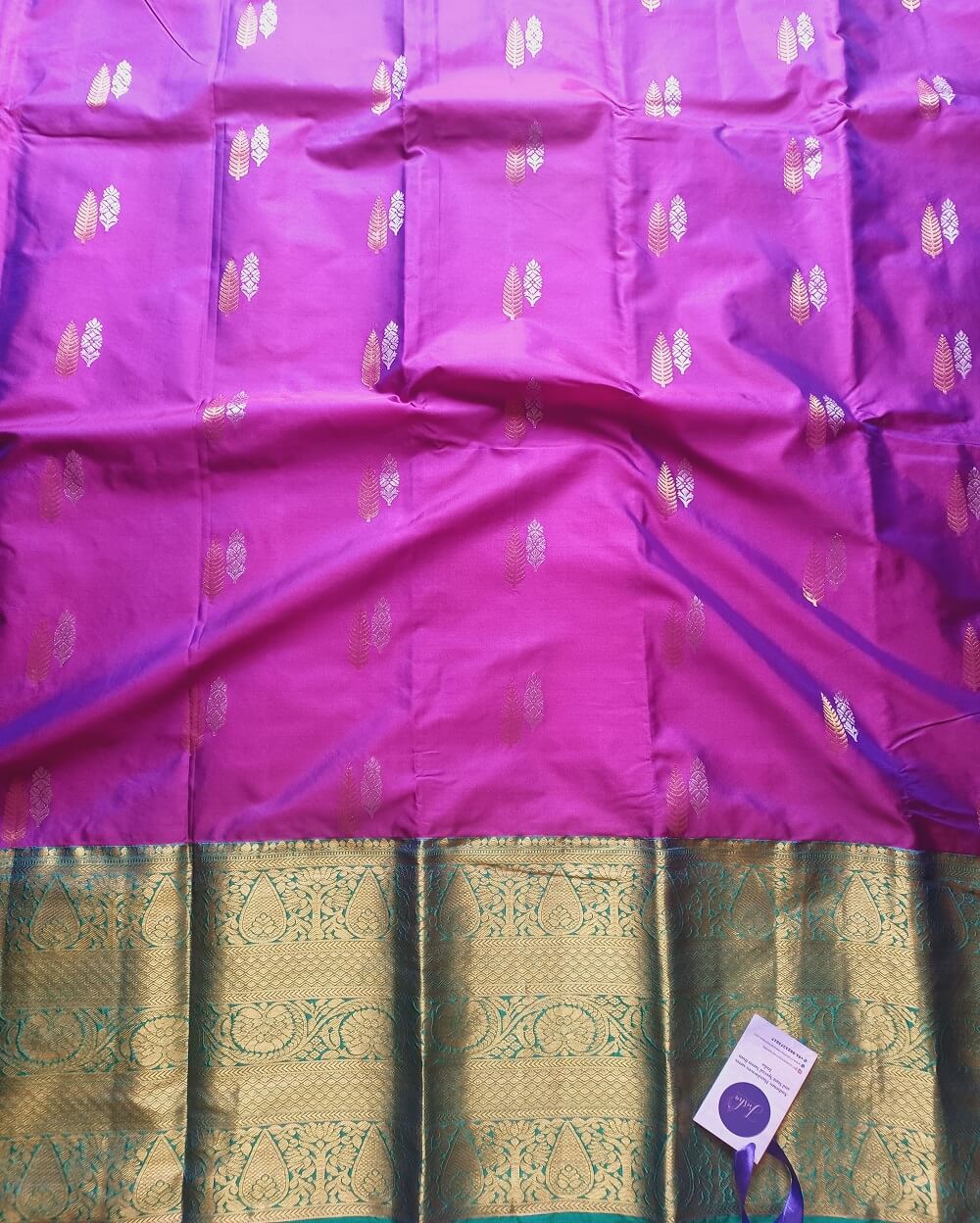 Kanchipuram / Kanjivaram Silk Saree Purple With Big Border - Image 2