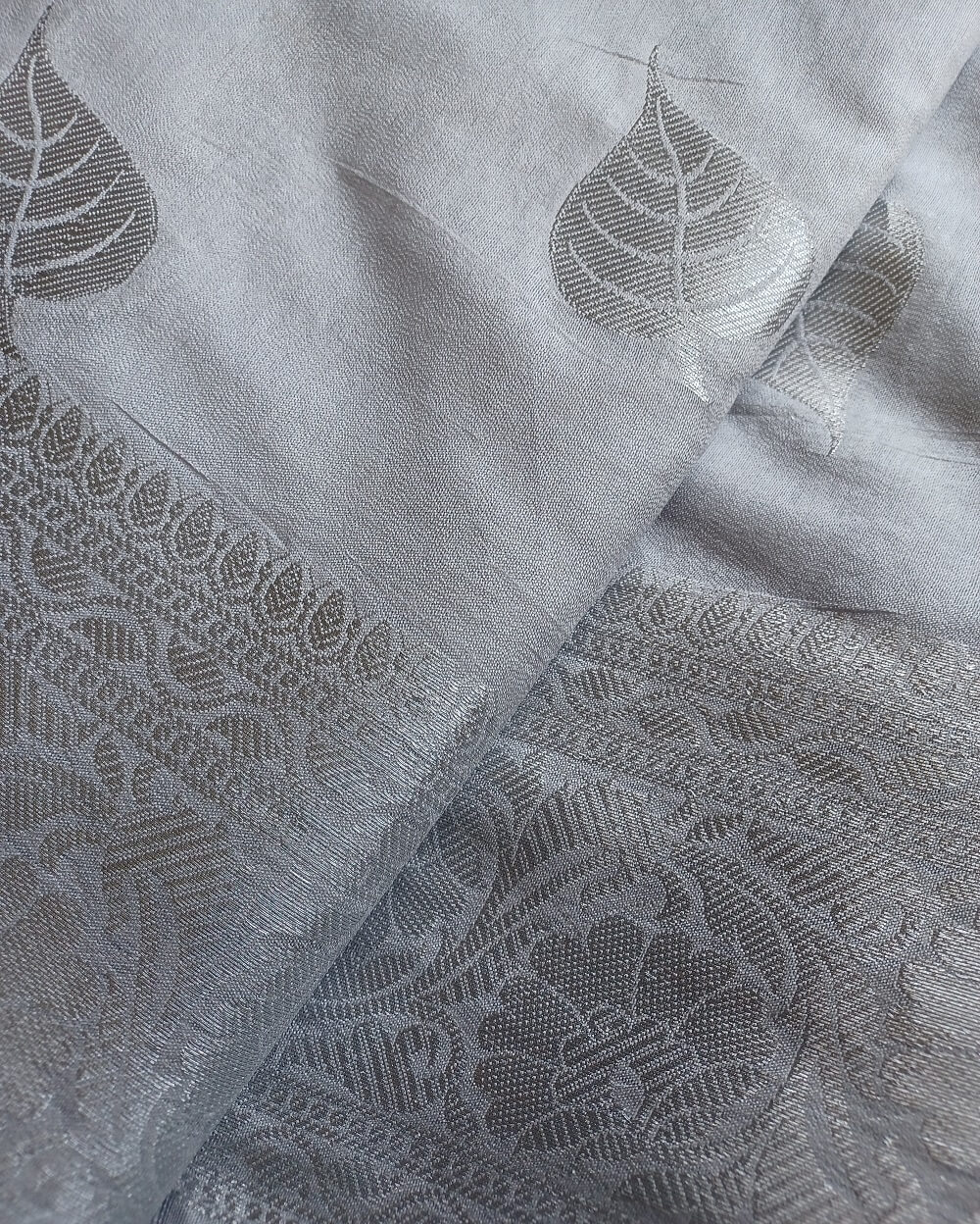 Banarasi Georgette Saree Silvery Grey - Image 2