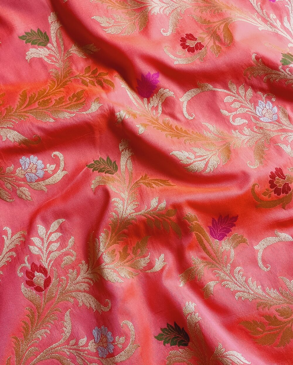 Katan Silk Saree Peach With Floral Motifs In Sona Rupa Weave - Image 5