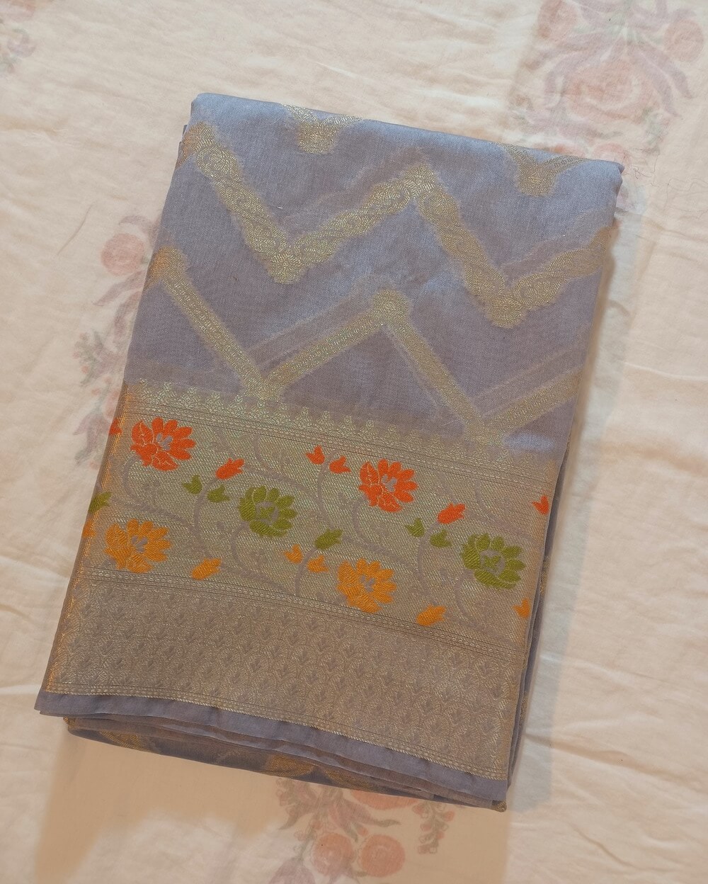 Banarasi Georgette Saree Greyish Blue With Jaal Work - Image 10