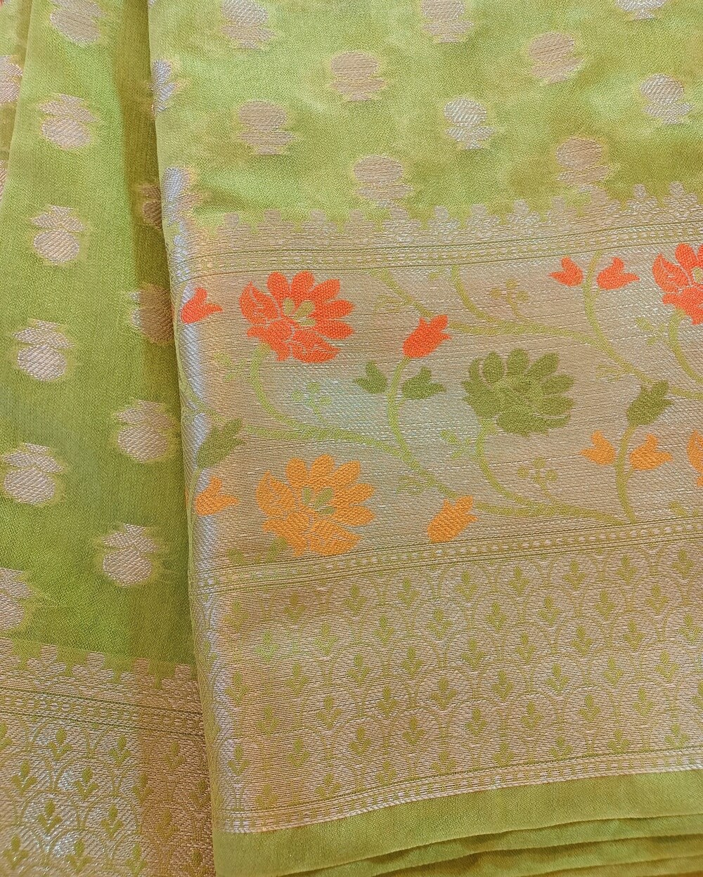 Banarasi Georgette Saree Mehandi Green Silver Zari Butta - Image 3