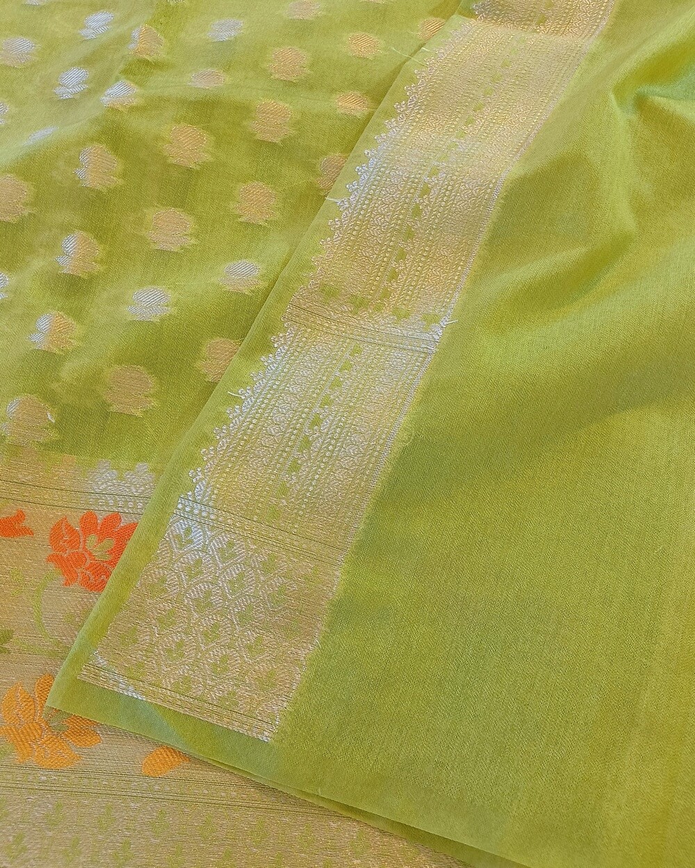 Banarasi Georgette Saree Mehandi Green Silver Zari Butta - Image 7