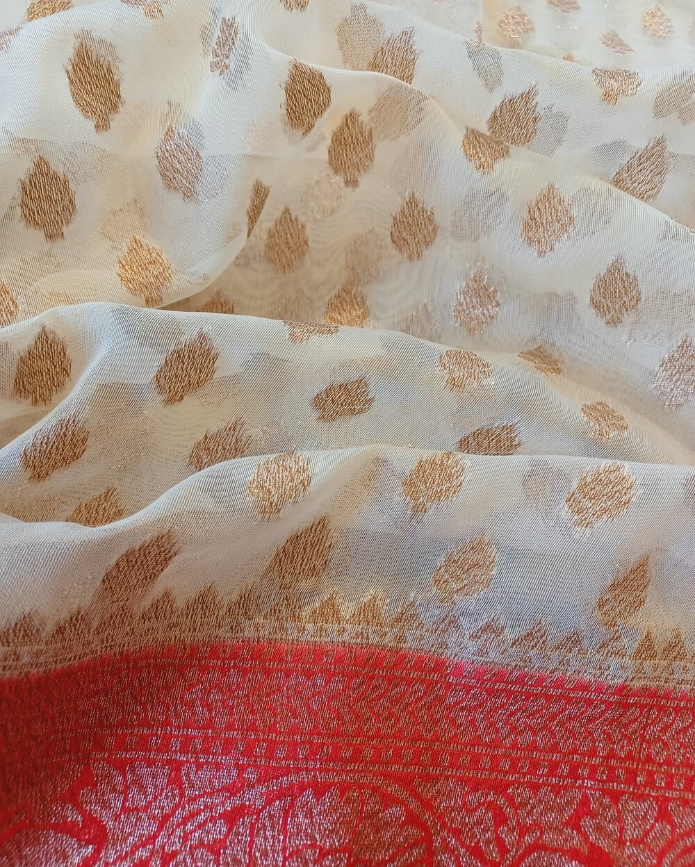 Banarasi Georgette Saree Pearl White Khaddi Border Gold Zari - Image 6