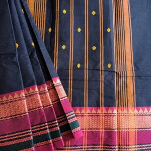 Handloom Pure Kanchi Cotton Saree in Navy Blue Shade with Pink border, the saree Small buttas over saree with big thread border in Traditional motifs. Simple Pallu with stripes.
