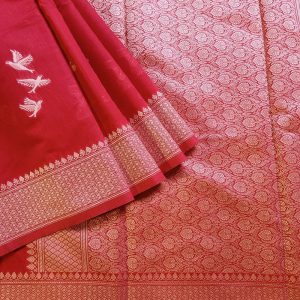 Banarasi Cotton Saree in Red colour with Cream resham threads woven all over. It has traditional Banarasi bird motifs which is a very famous weave.